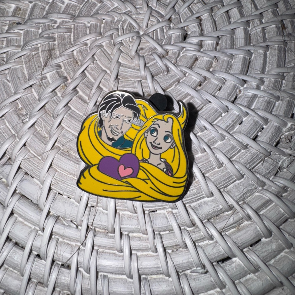 Rapunzel and Flynn Rider Pin from Tangled